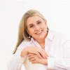 Dr. Eva Kinast